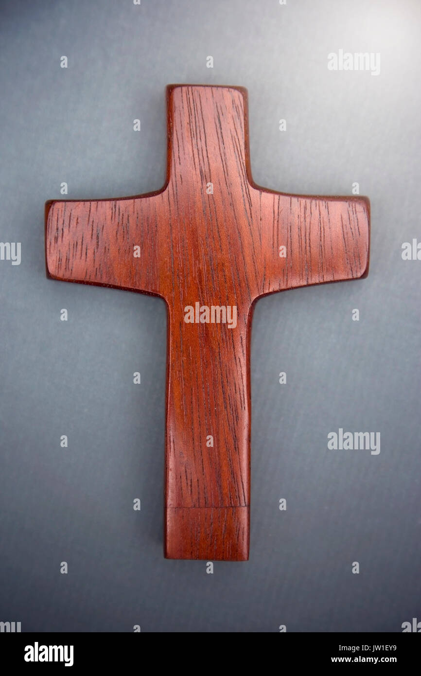 A Simple Wooden Cross Stock Photo - Alamy