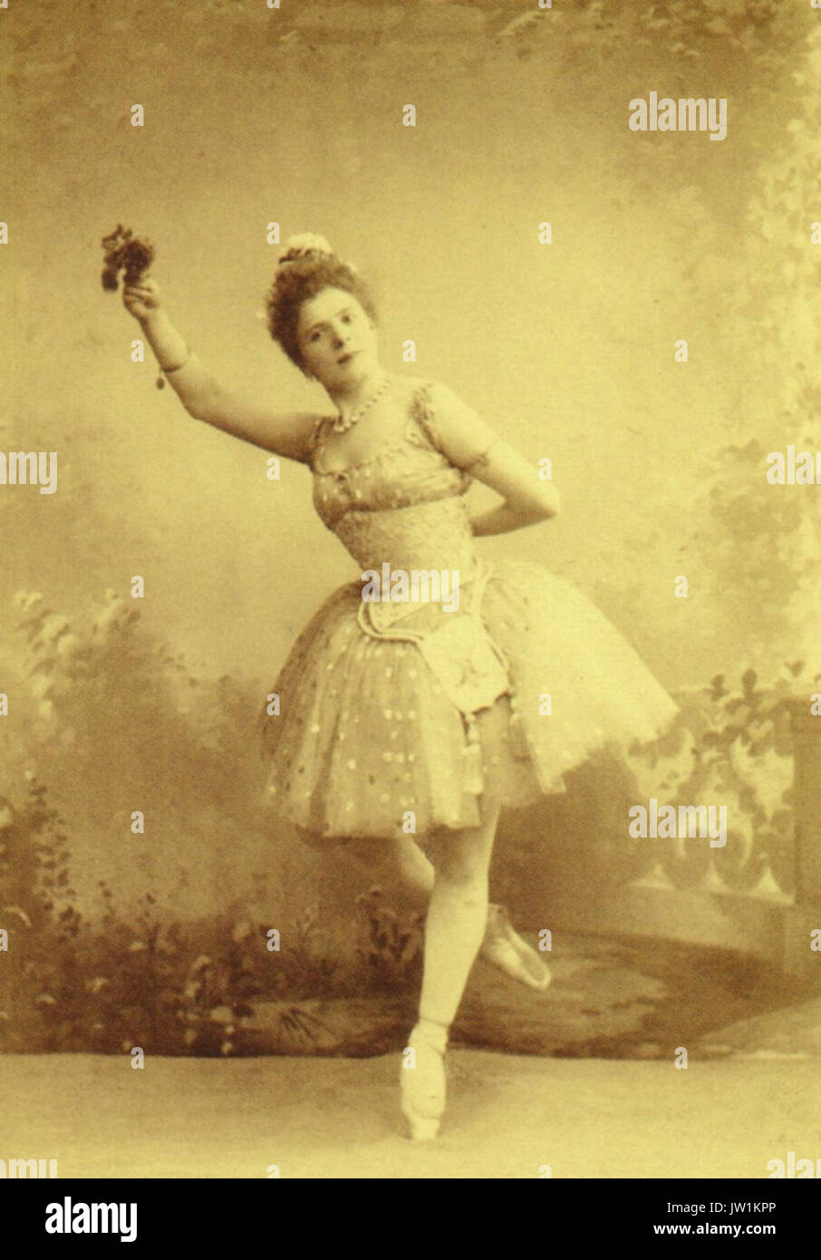 Pierina Legnani in Raymonda, act I, 1898 II Stock Photo - Alamy