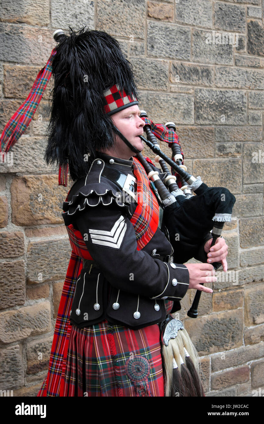 Bagpipe player, Edinburgh, Scotland, UK Stock Photo Alamy