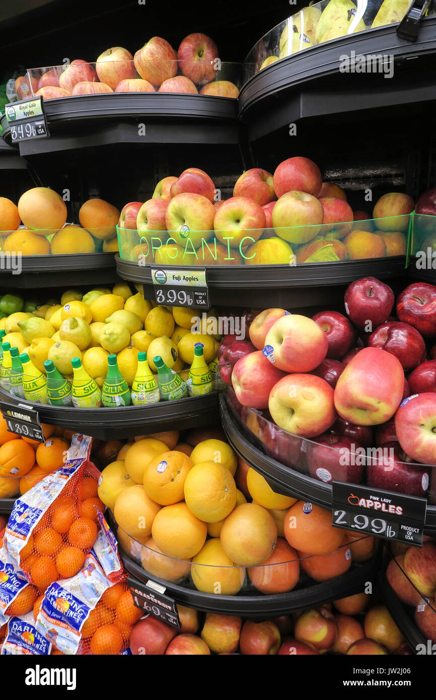 D'Agostino Grocery Store Fresh Fruit  in Produce Section  in New York City, United States Stock Photo