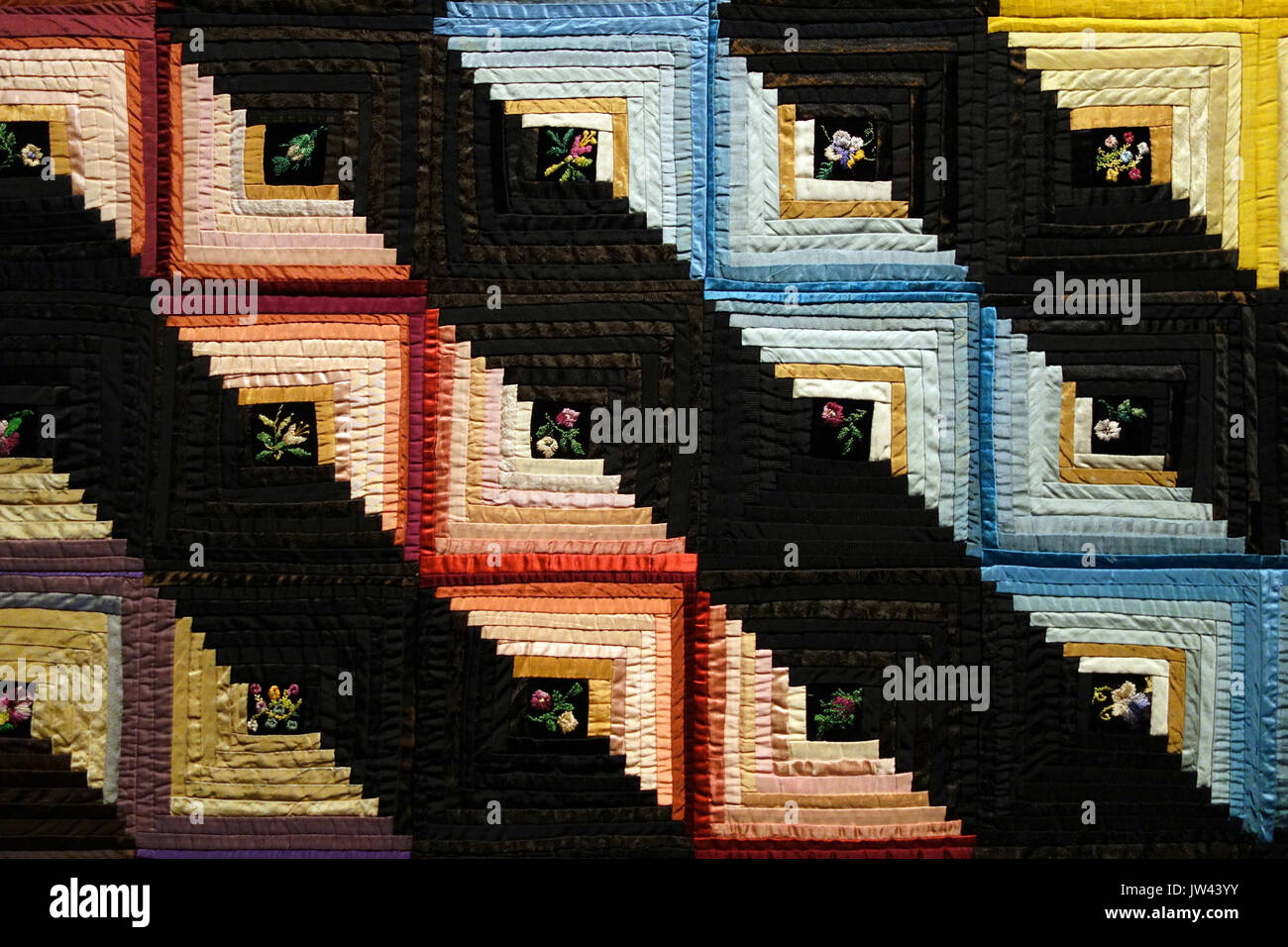 Log Cabin Barn Raising Variation Detail By Mrs Herrick Born