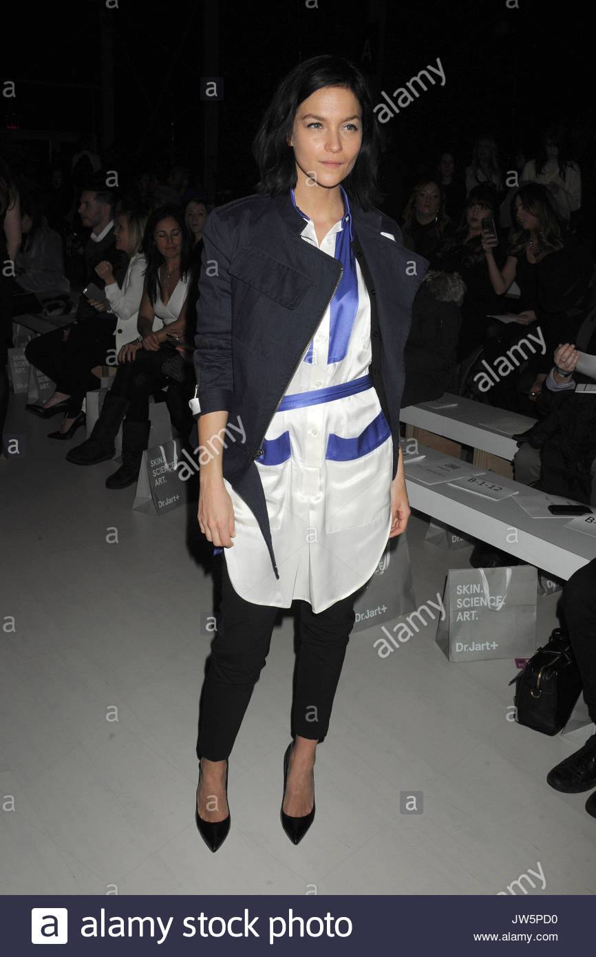 dress - Chai richard fall runway video Looks - Chai richard fall runway video