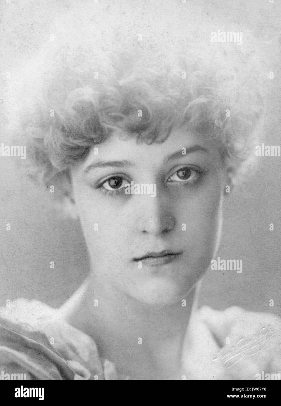 Dorothy dene Black and White Stock Photos & Images - Alamy