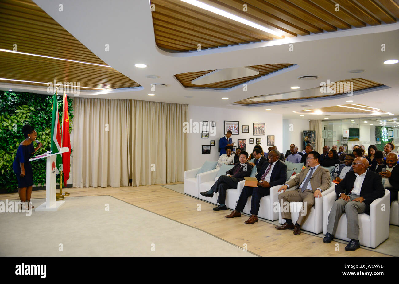 (170811) -- JOHANNESBURG, Aug. 11, 2017 (Xinhua) -- The file photo taken on Nov. 3, 2016 shows a student from the Tshwane University of Technology speaks during the launch of a training program supported by Huawei at its Information and Communications Technology (ICT) Innovation and Experience Center in Johannesburg, South Africa. Ten students are the first group of 1,000 young South Africans who will be trained in China in various areas of ICT over the next five years. Chinese leading global ICT solution provider Huawei launched its first African Innovation and Experience Center in Johannesbu Stock Photo