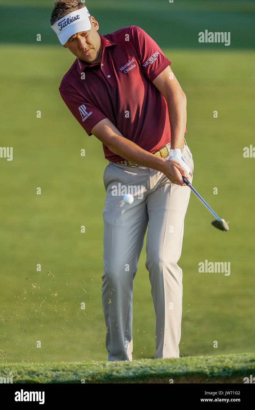 August 10, 2017: Ian Poulter of England chips onto the tenth green during the first round of the 99th PGA Championship at Quail Hollow Club in Charlotte, NC. (Scott Kinser/Cal Sport Media) Stock Photo