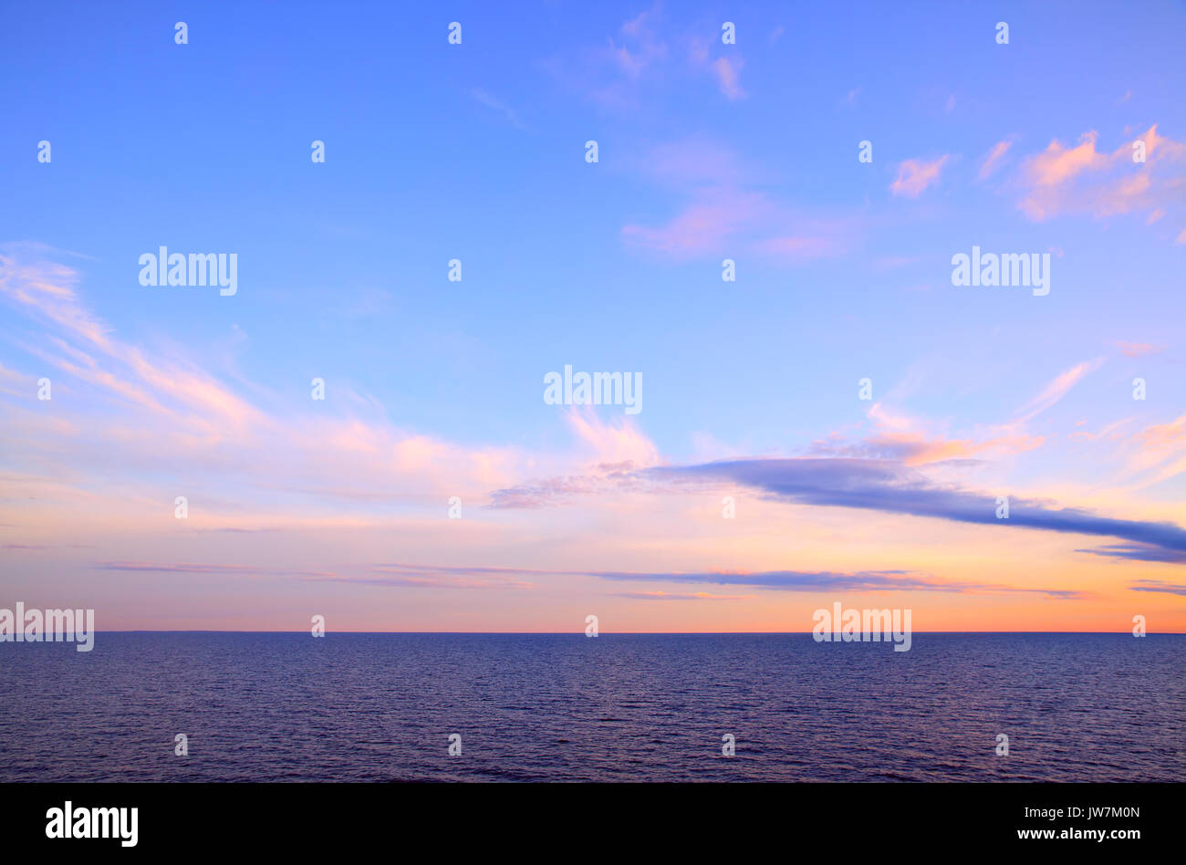 Beautiful sundown - seascape with sea horizon Stock Photo - Alamy