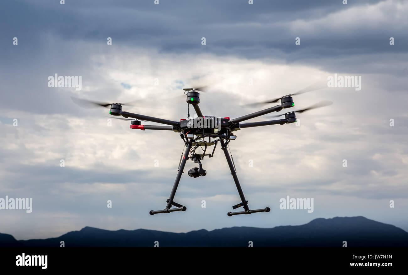 Multi rotor hires stock photography and images Alamy