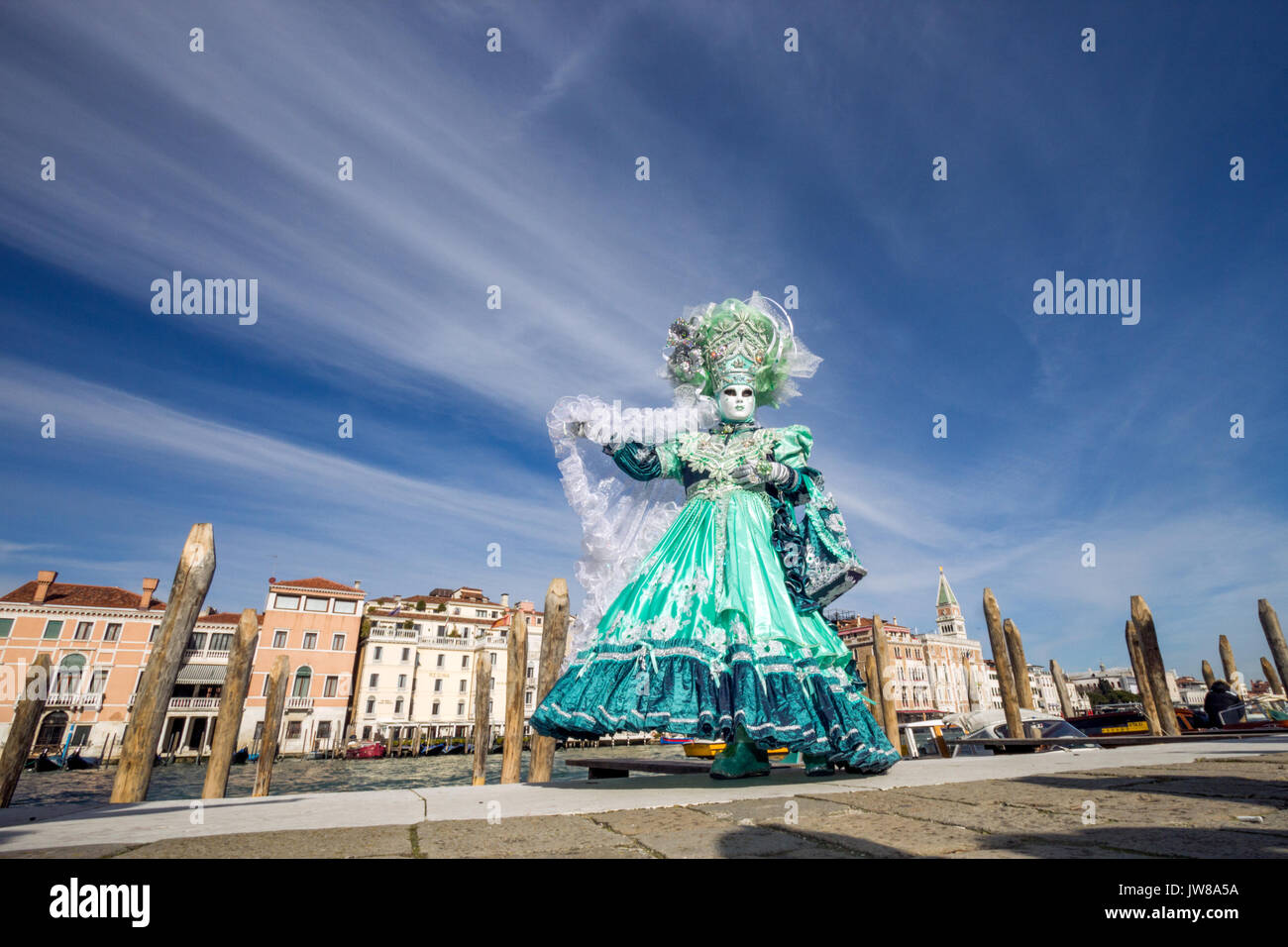 Venice Carnival masked performance. Venice, Italy Stock Photo - Alamy