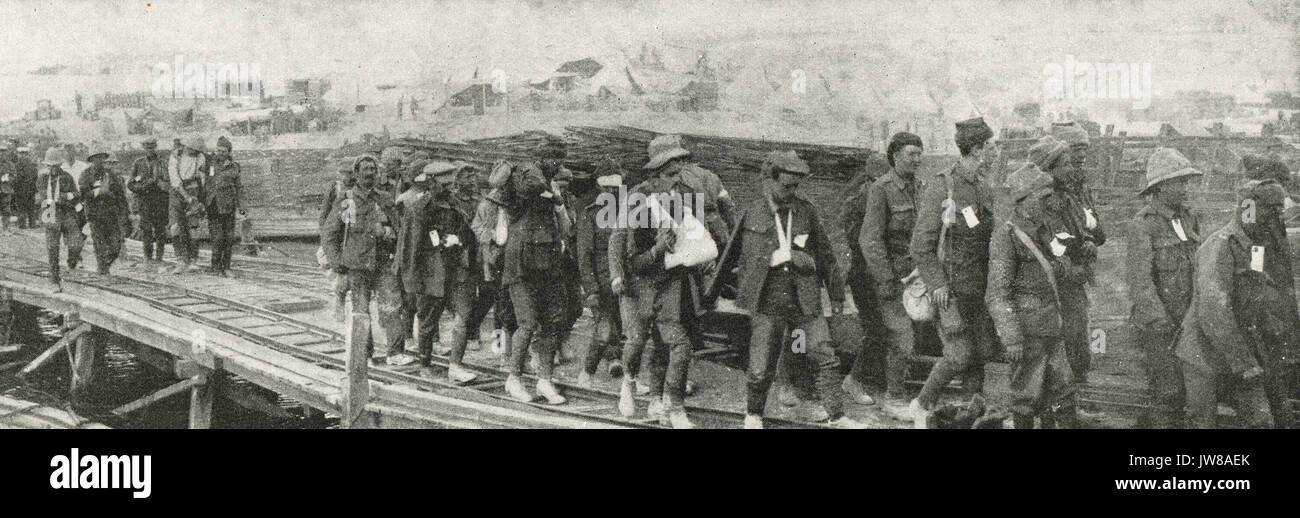 British wounded, Gallipoli landings, WW1 Stock Photo