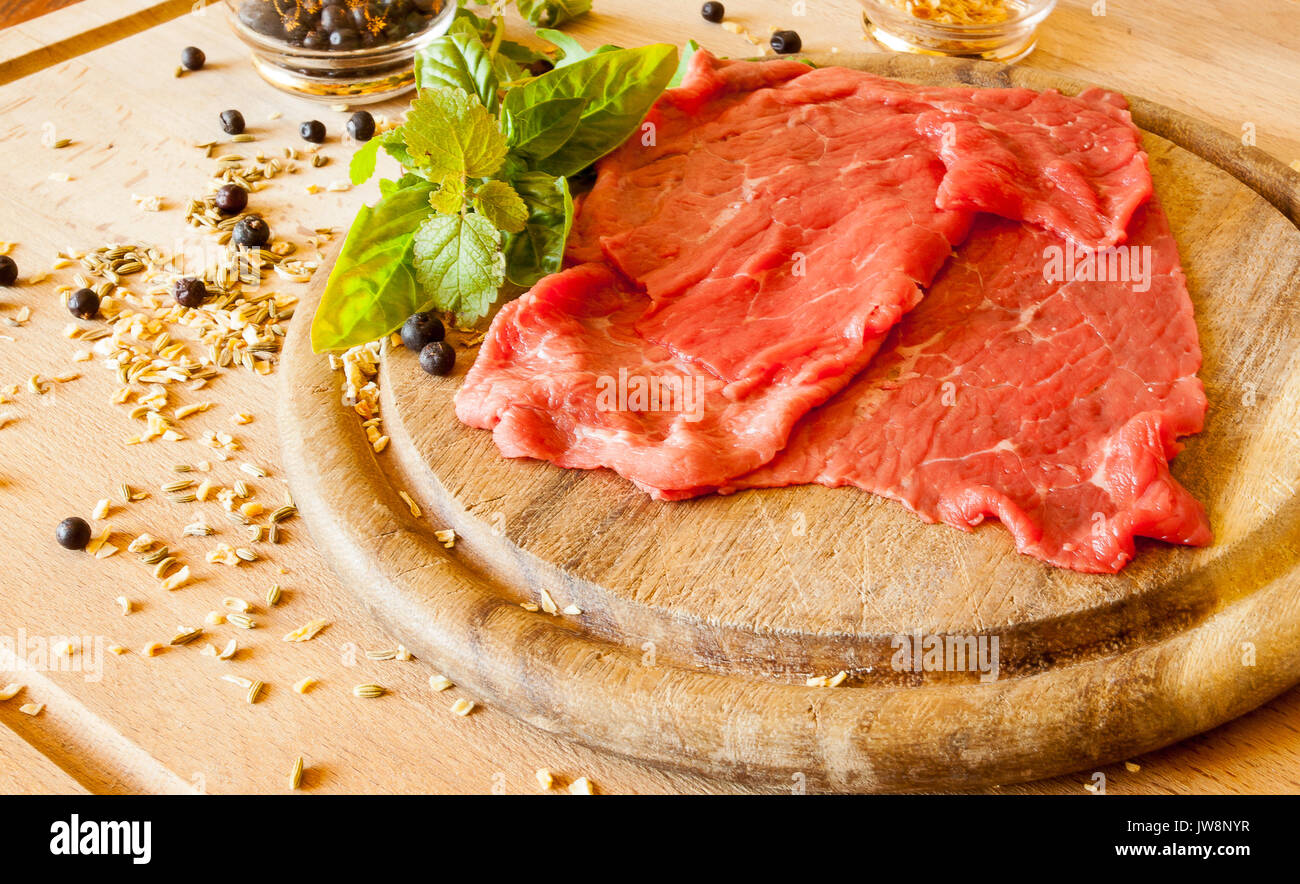 Fine dining beef carpaccio hi-res stock photography and images - Alamy