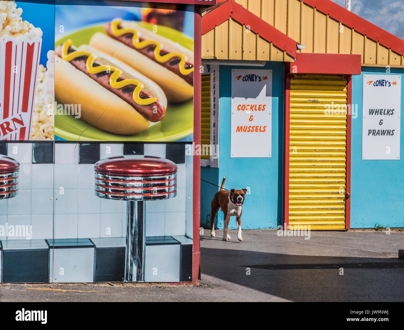 Porthcawl chips hires stock photography and images Alamy