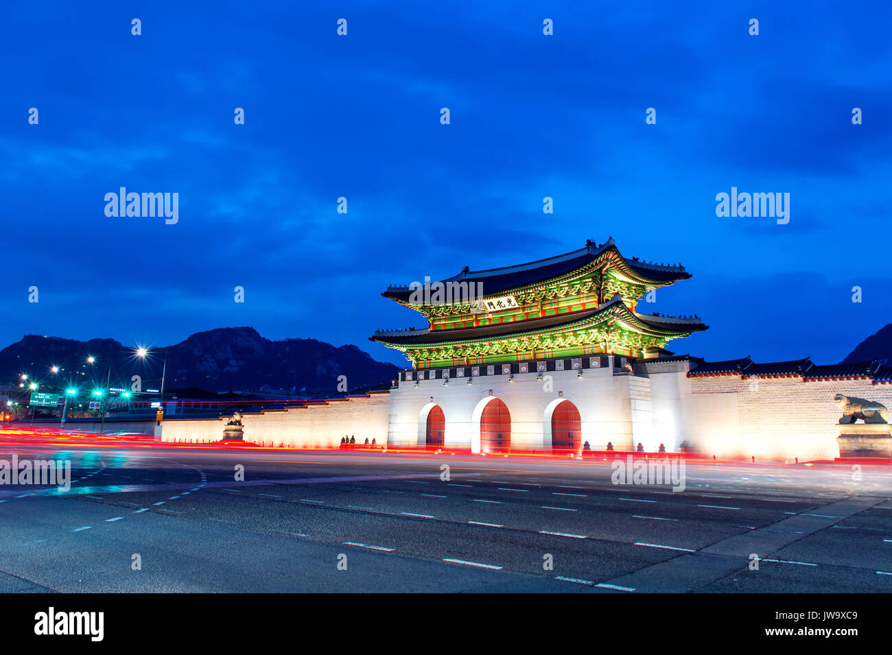Gyeongbokgung palace at night in Seoul, South Korea. Stock Photo