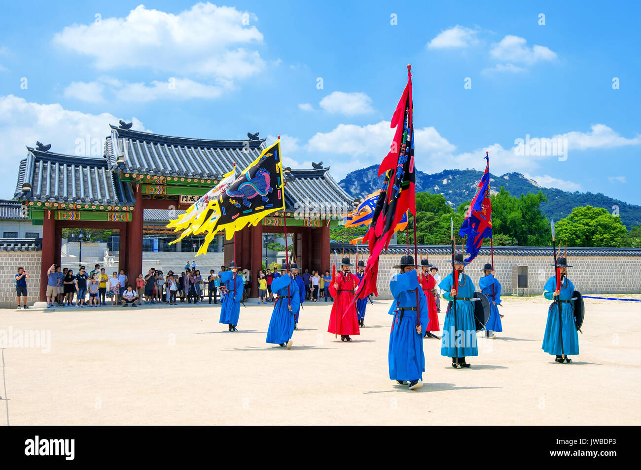 SEOUL, SOUTH KOREA JUNE 28 Soldier with traditional Joseon dynasty