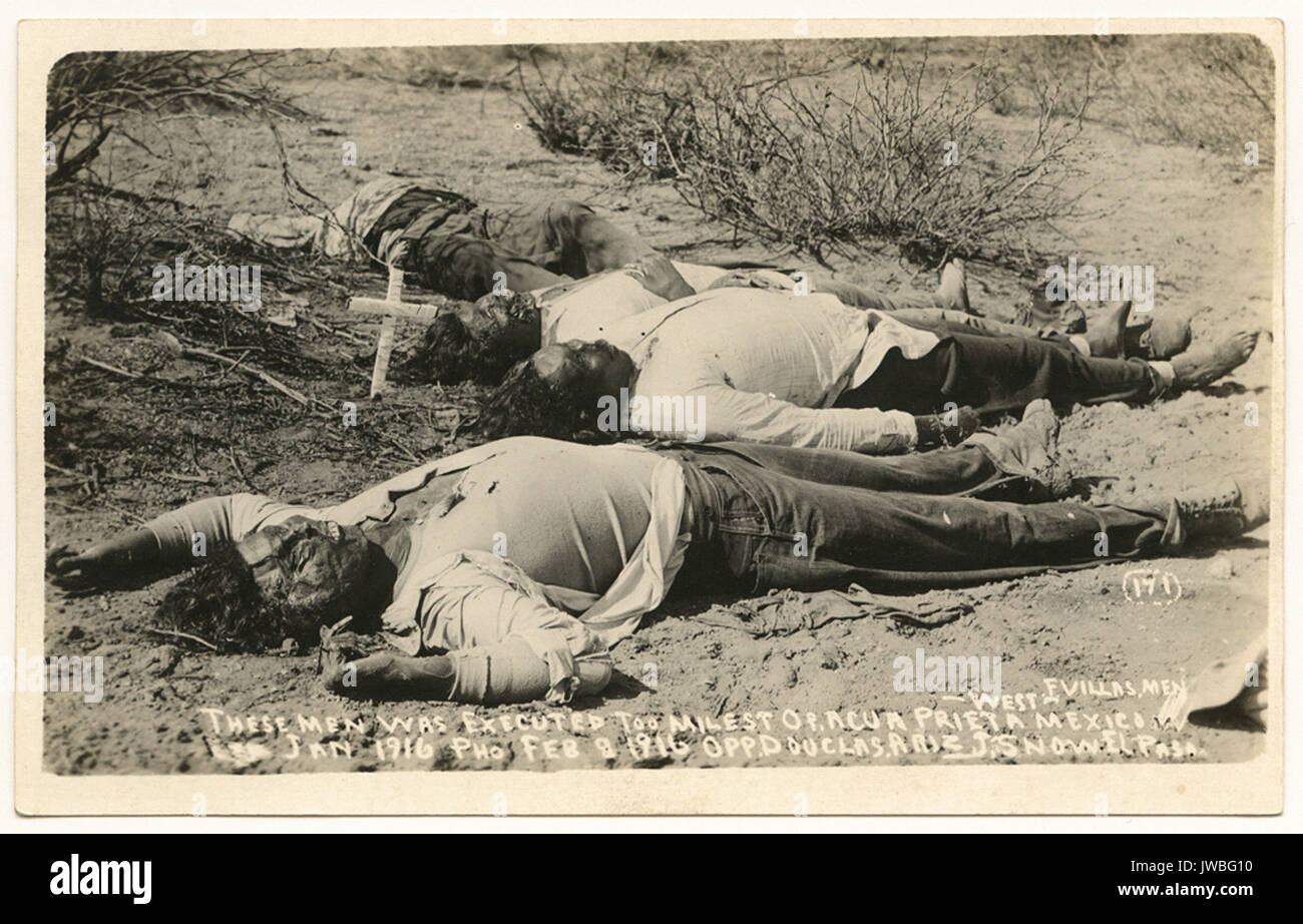 F. Villas men. These men was executed too sic miles op. Agua Prieta Mexico. Jan 1916.  - American Border Troops and the Mexican Revolution Stock Photo