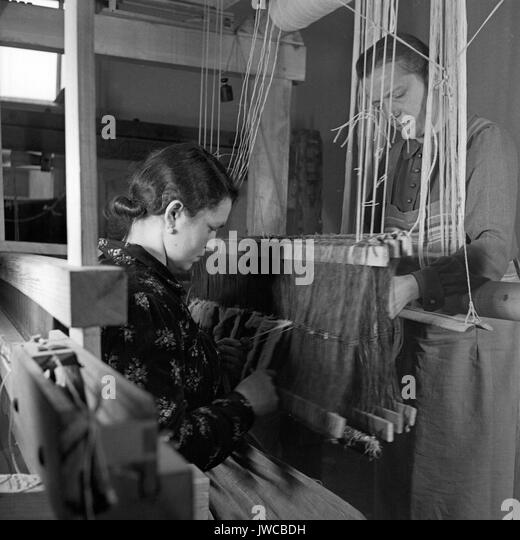 Weaving Loom Black and White Stock Photos & Images - Alamy