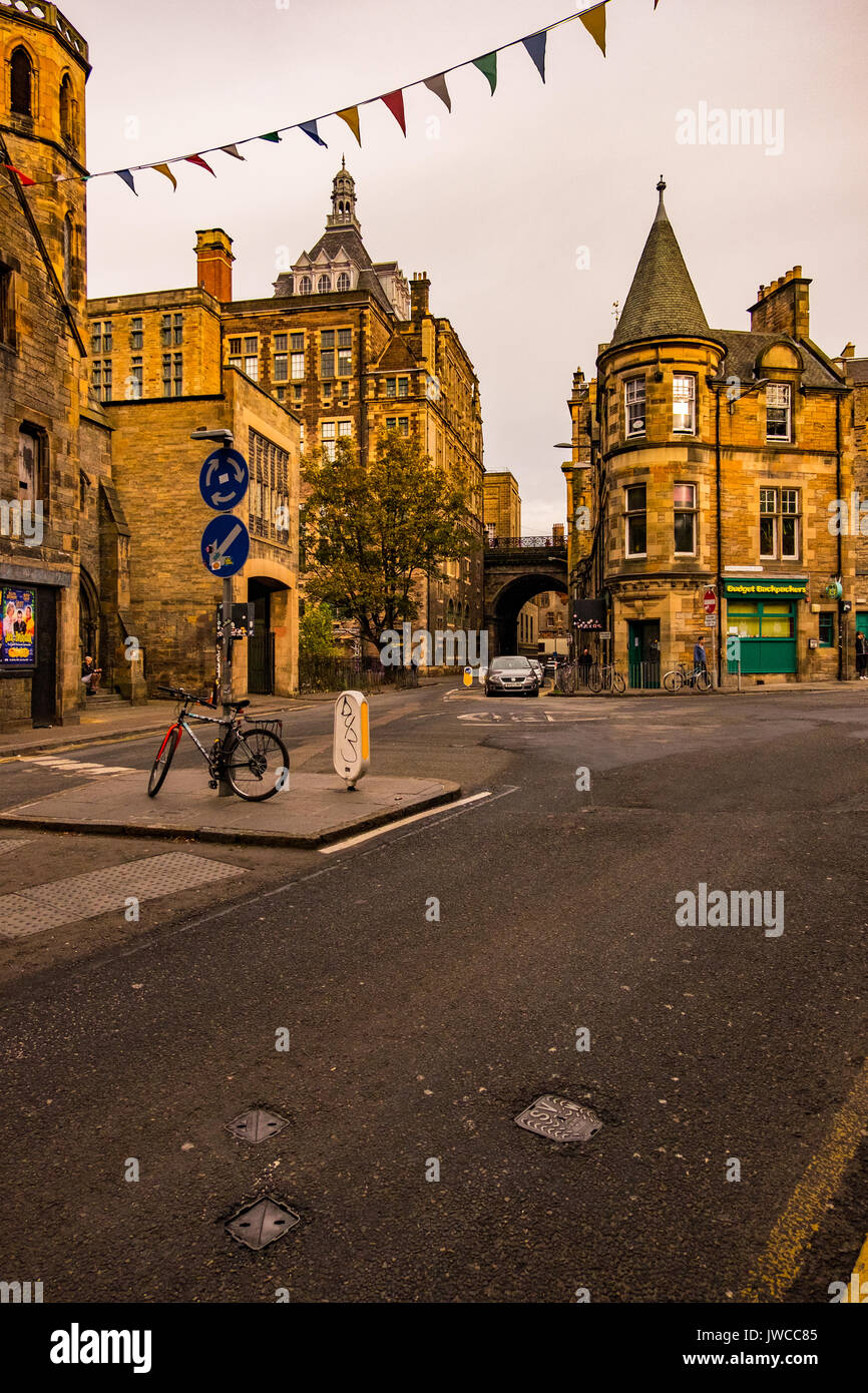 Edinburgh old town Stock Photo - Alamy