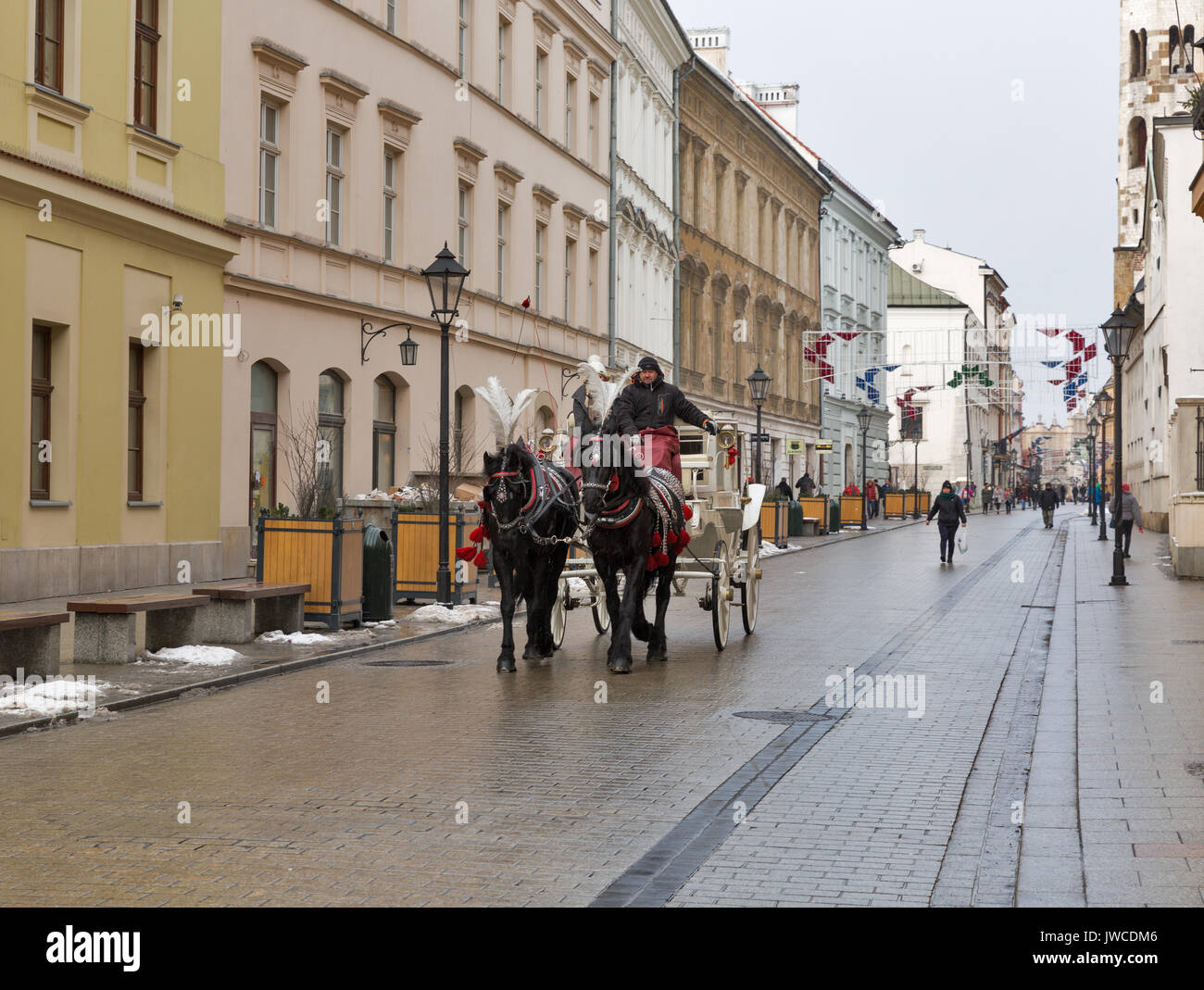 City snow horse carriage hi-res stock photography and images - Alamy