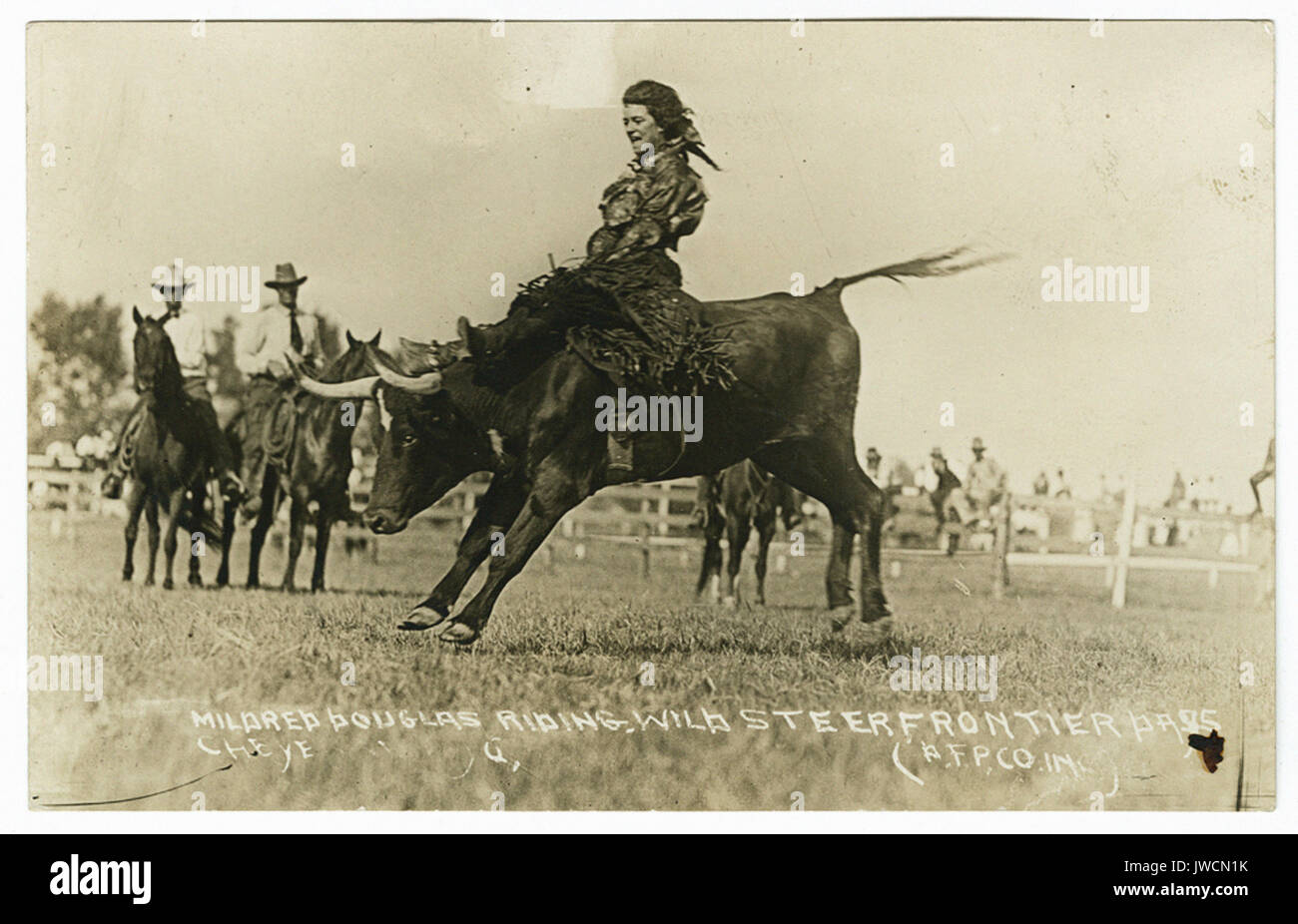 Cowgirl history hi-res stock photography and images - Alamy