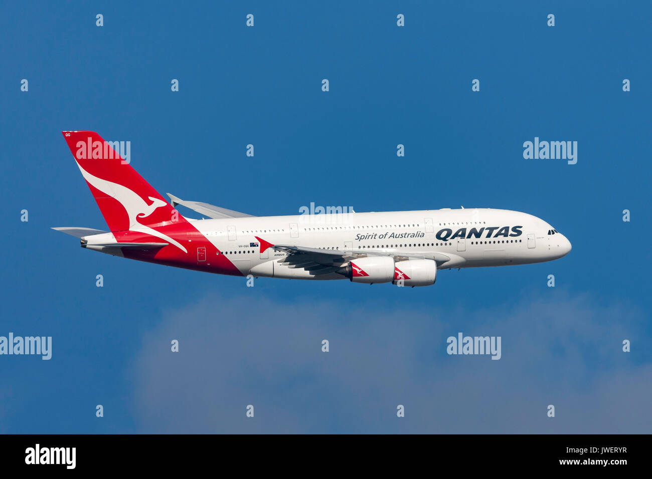 Qantas a380 australia hi-res stock photography and images - Alamy