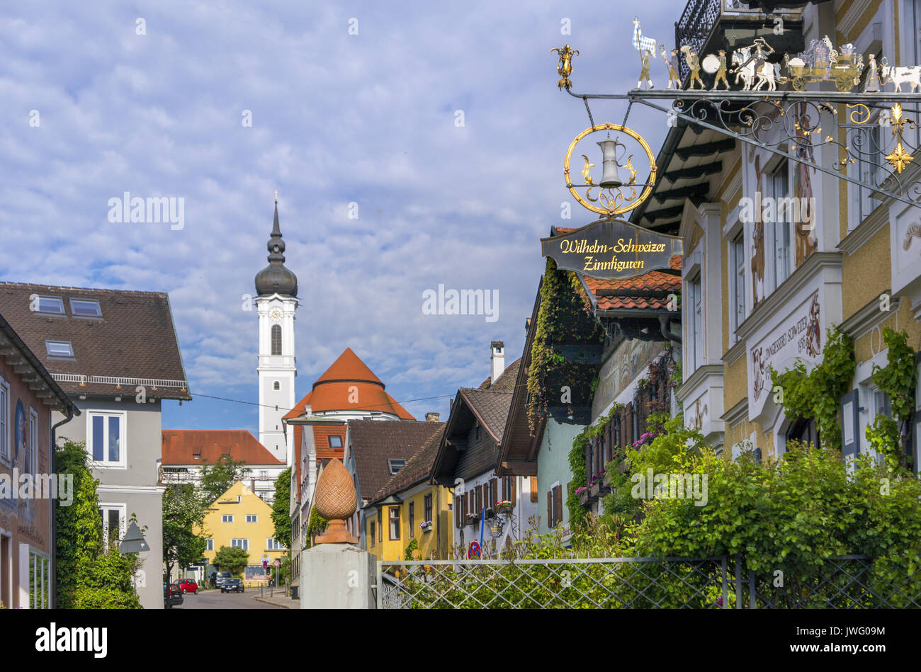 Herrenstrasse mit Marienmünster in Diessen am Ammersee, Pfaffenwinkel, Oberbayern, Bayern, Deutschland, Europa Stock Photo