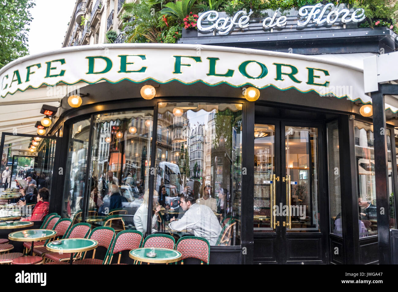 Cafe de Flore in Paris, France exterior frontage Stock Photo