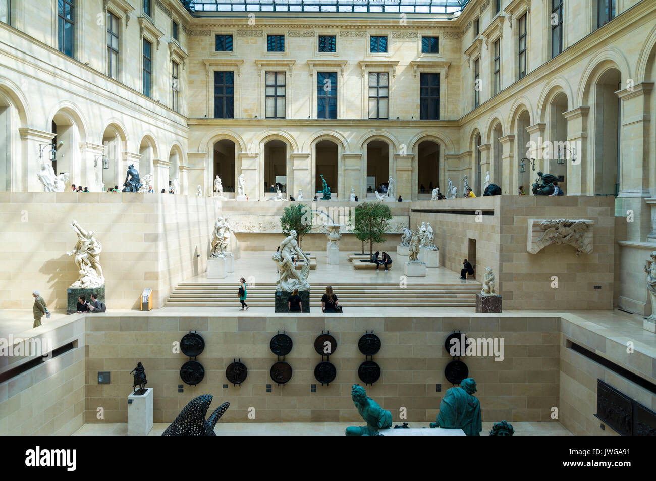 The Louvre Art gallery in Paris, France. Sculpture Hall Stock Photo Alamy