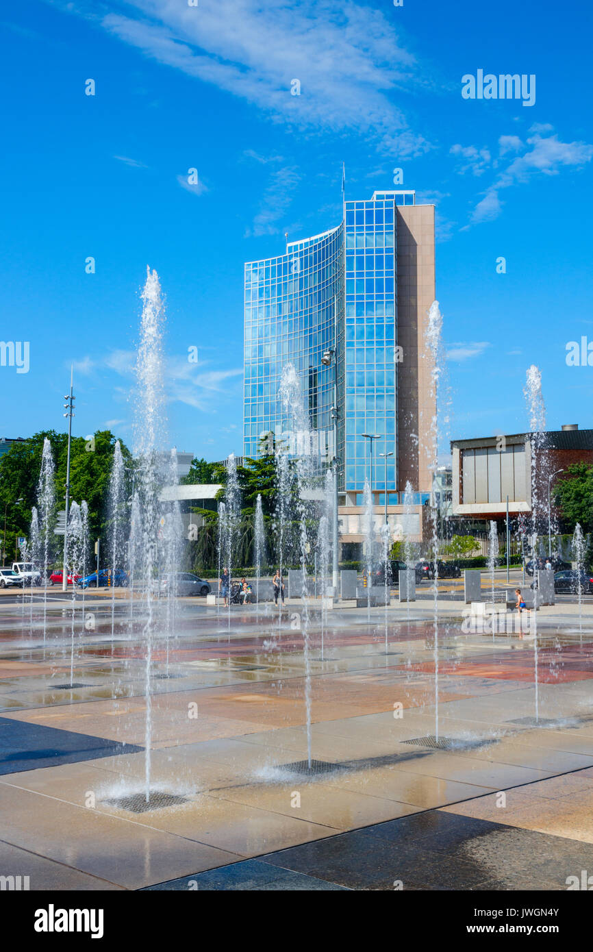 Place des Nations (United Nations Square) with fountains and the World Intellectual Property Organization headquarters. Geneva, Switzerland. Stock Photo