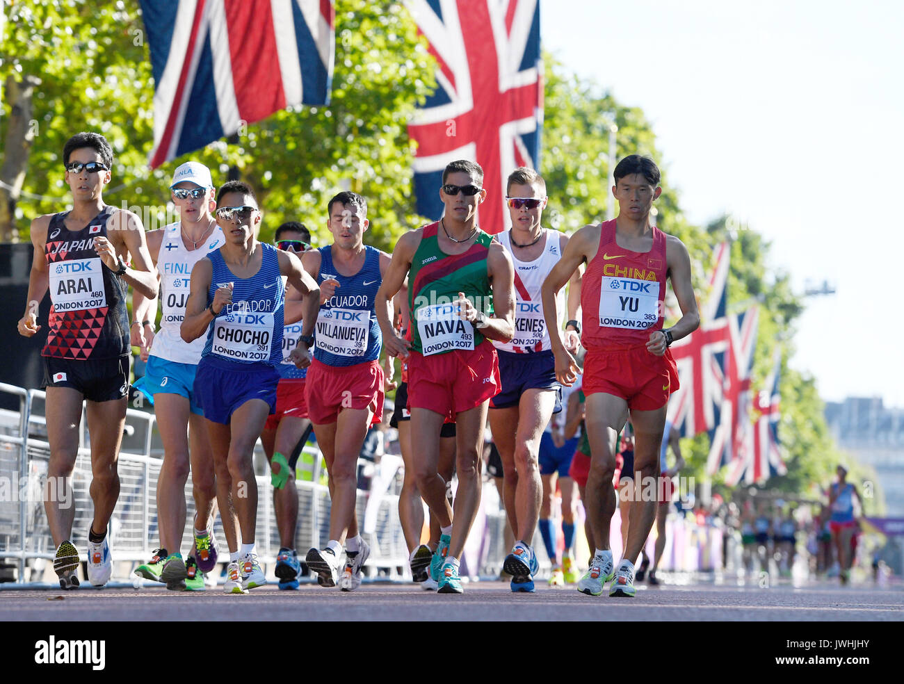 Kilometer Marathon How many people watched his live stream?