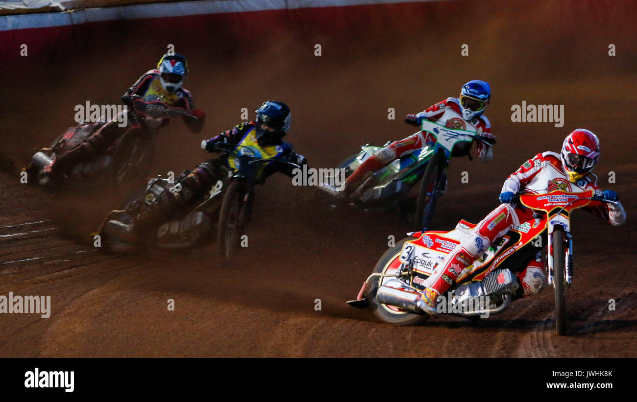 Glasgow, Scotland, UK. 12th August, 2017. Richie Worrall leave the pack in his shadow as he rounds turn 1 Credit: Colin Poultney/Alamy Live News Stock Photo