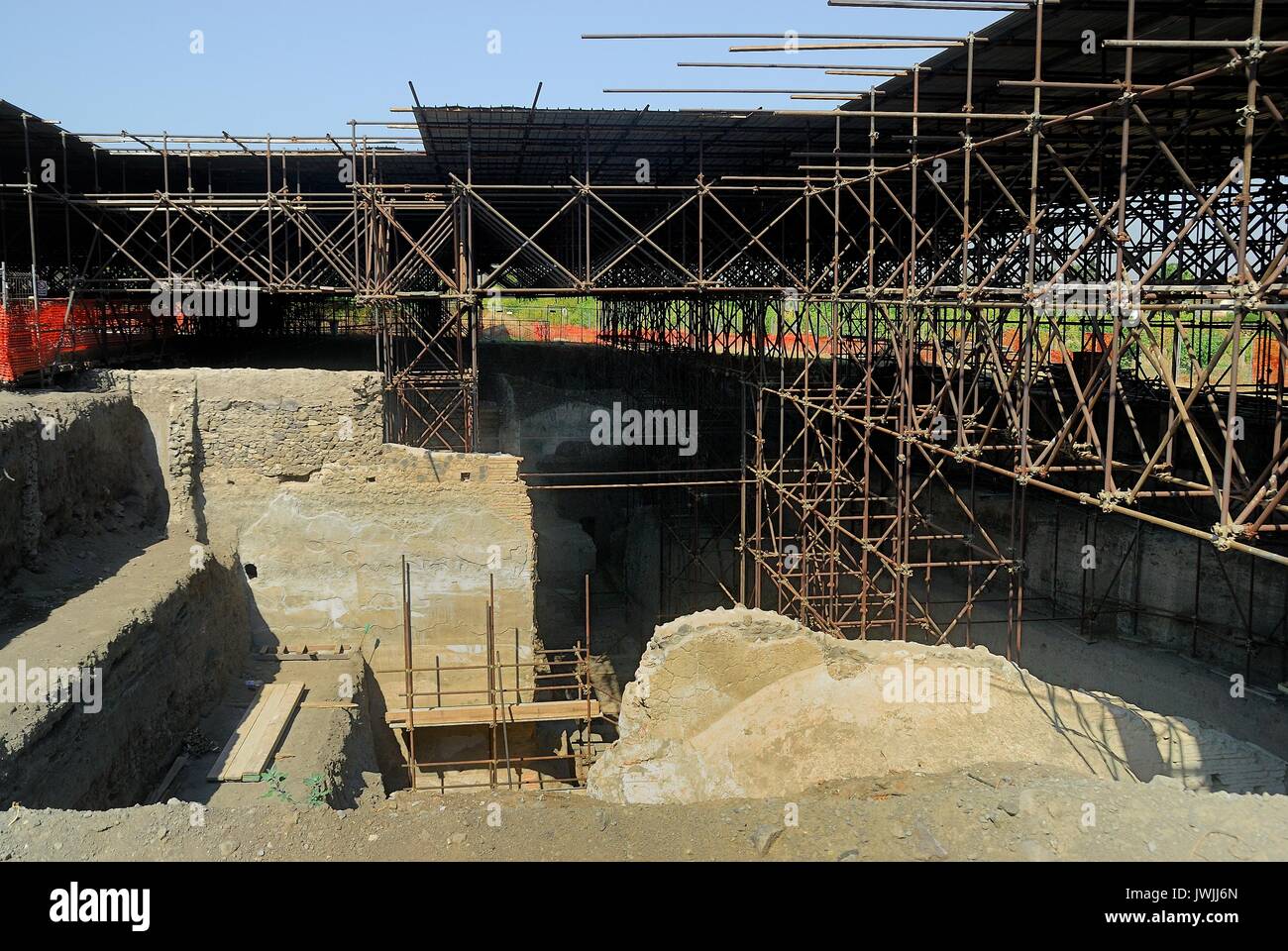 Somma Vesuviana, Naples, Italy. The huge Roman villa of Somma Vesuviana probably belonged to Emperor Augustus. Archaeological excavation is the work of scholars of the Imperial University of Tokyo and the  Suor Orsola Benincasa University of Naples. Stock Photo