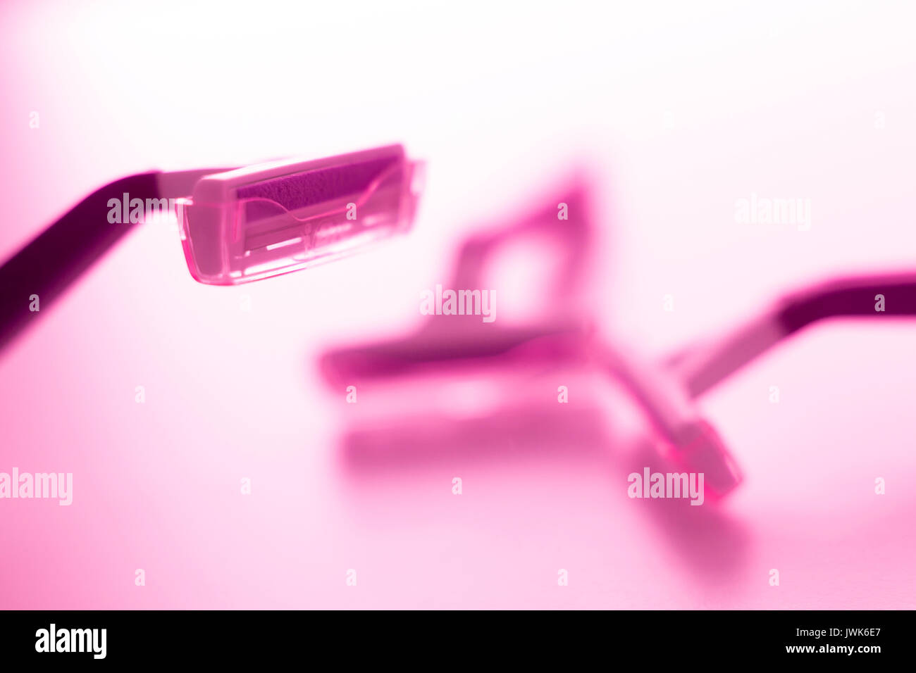 Modern safety disposable plastic shaving razor with multiple blades and