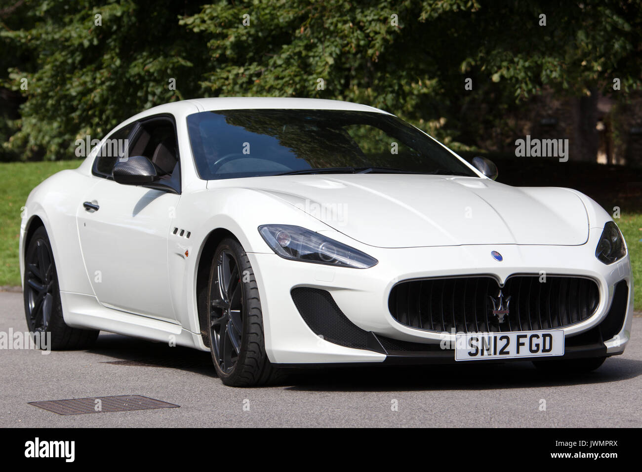 Altaya 1/43 – Maserati Gran Turismo MC Stradale Rouge 2012 – Modèle Diecast De Collection