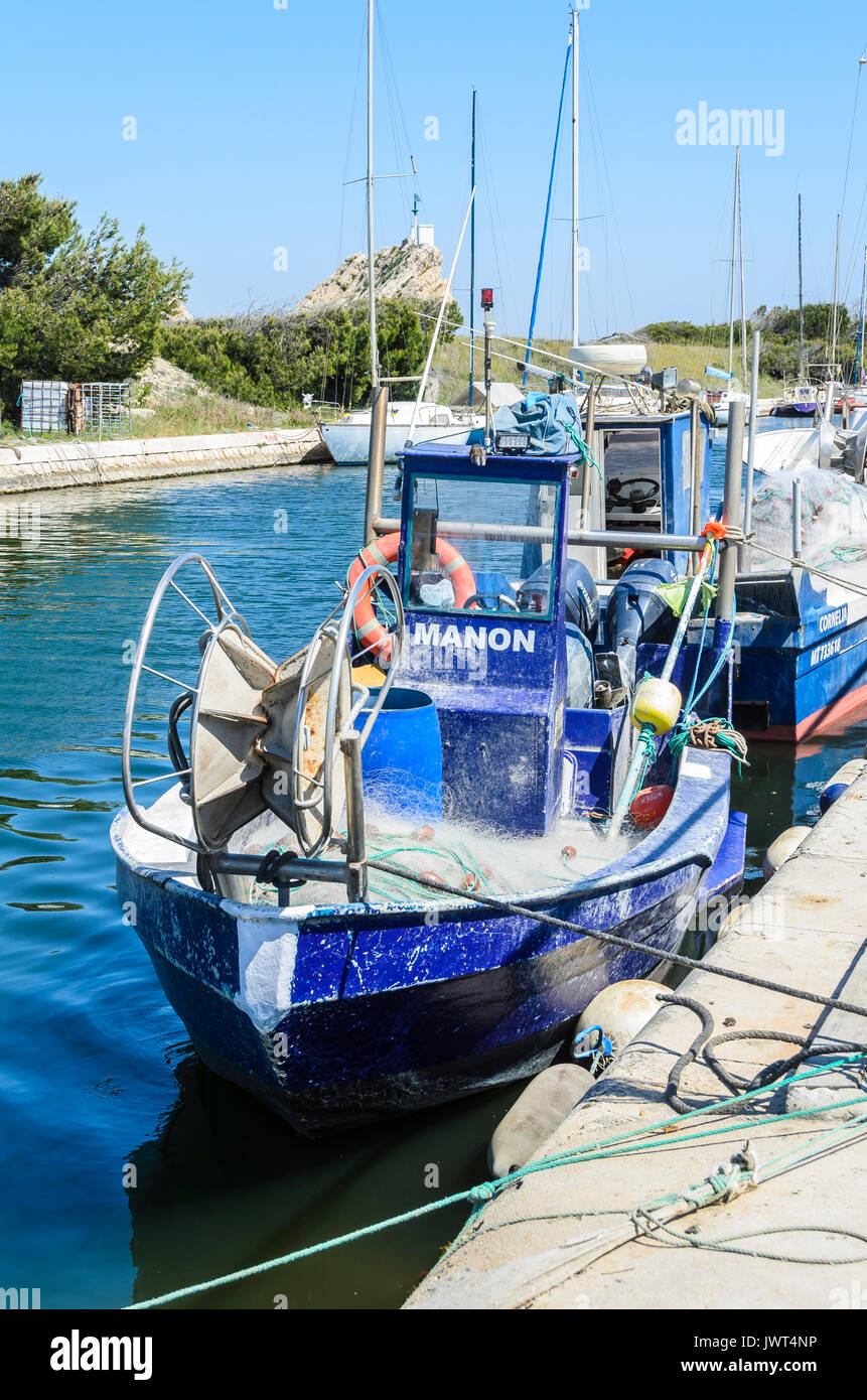 Bateau De Peche High Resolution Stock Photography And Images Alamy