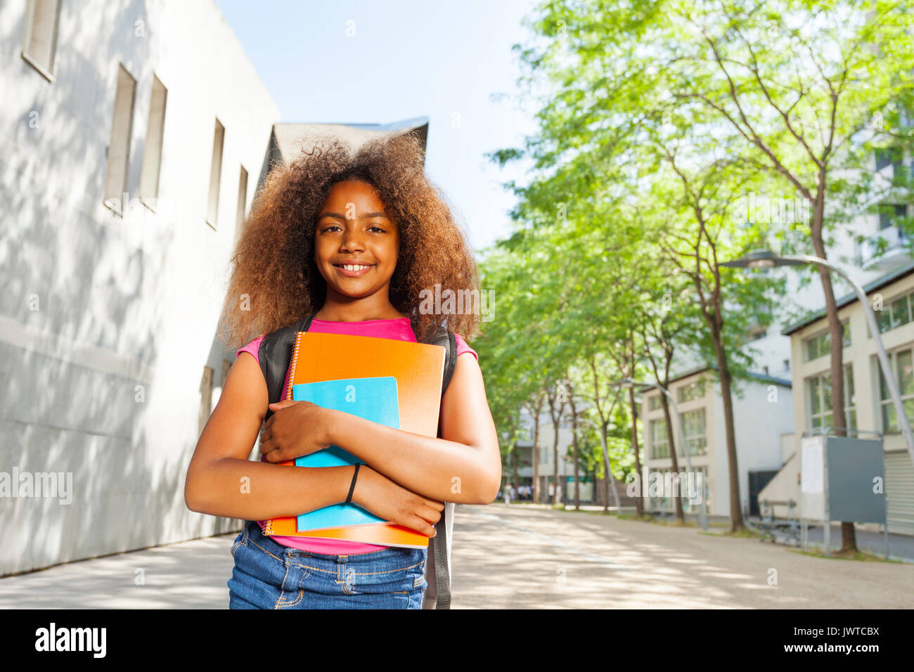 School girl science close hi-res stock photography and images - Alamy