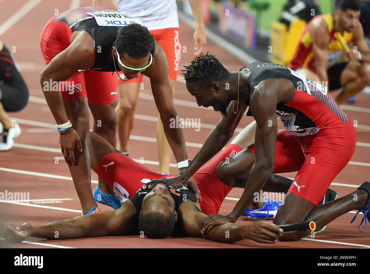 London, UK. 13th Aug, 2017. Trinidad Tobago winning the 4 times 400 ...