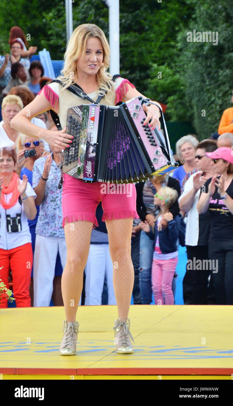 Rust, Germany, 13th August, 2017, Das Erste ARD TV Show 'Immer wieder Sonntags' Featuring Melissa Naschenweng Credit: mediensegel/Alamy Live News Stock Photo