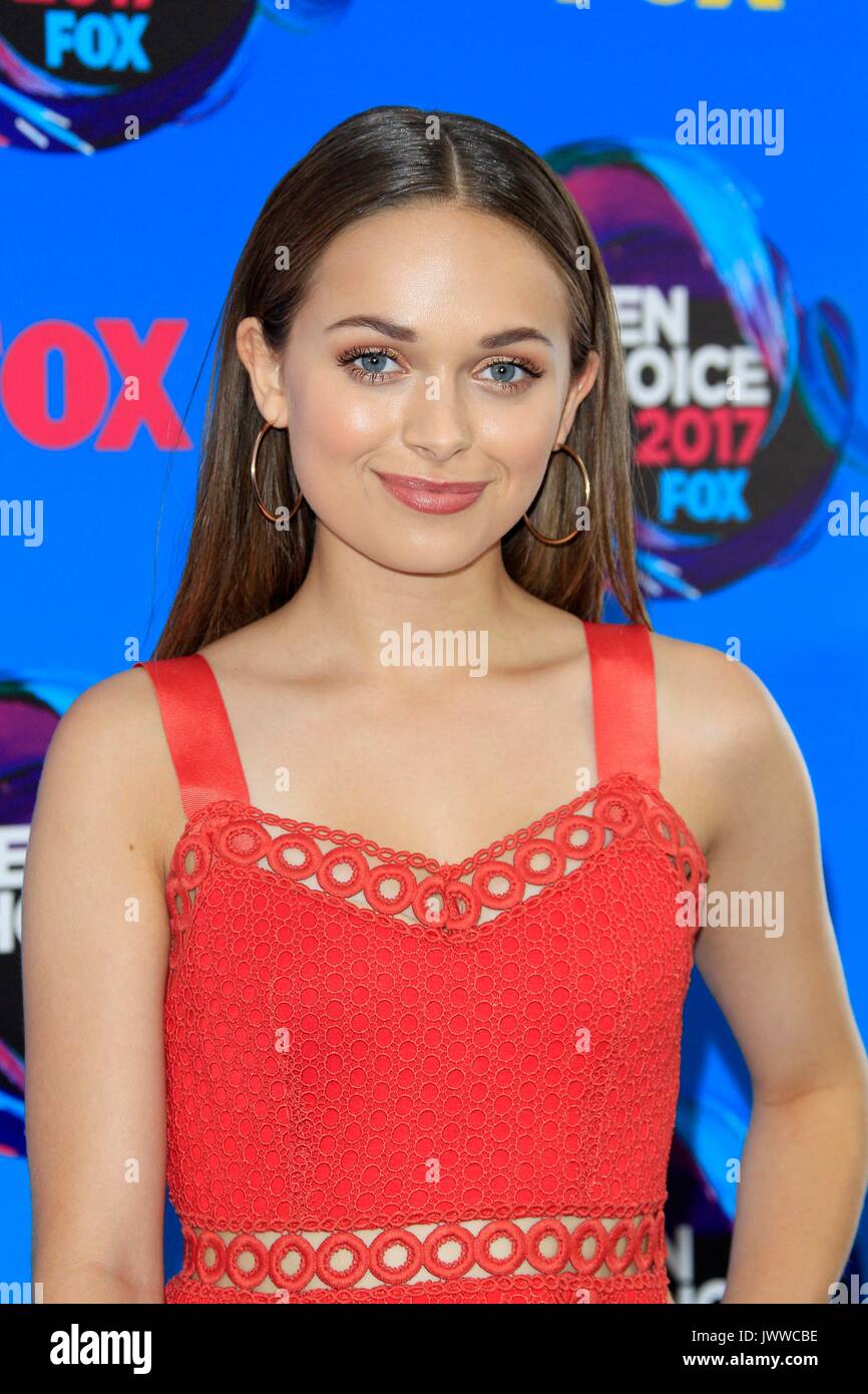 Alyssa Jirrels at arrivals for TEEN CHOICE Awards 2017 Arrivals, The
