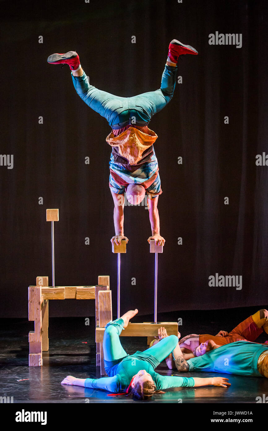 London, UK. 14th August, 2017. Hand balancing by Einar Kling-Odencrants - Cirkus Cirkör perform the UK premiere of Limits at Southbank Centre's Royal Festival Hall. A Scandinavian contemporary circus company which combines energy with acrobatic artistry. The current show was conceived by Founder and Artistic Director Tilde Björfors as part of his trilogy exploring migration. London 14 Aug 2017. Credit: Guy Bell/Alamy Live News Stock Photo