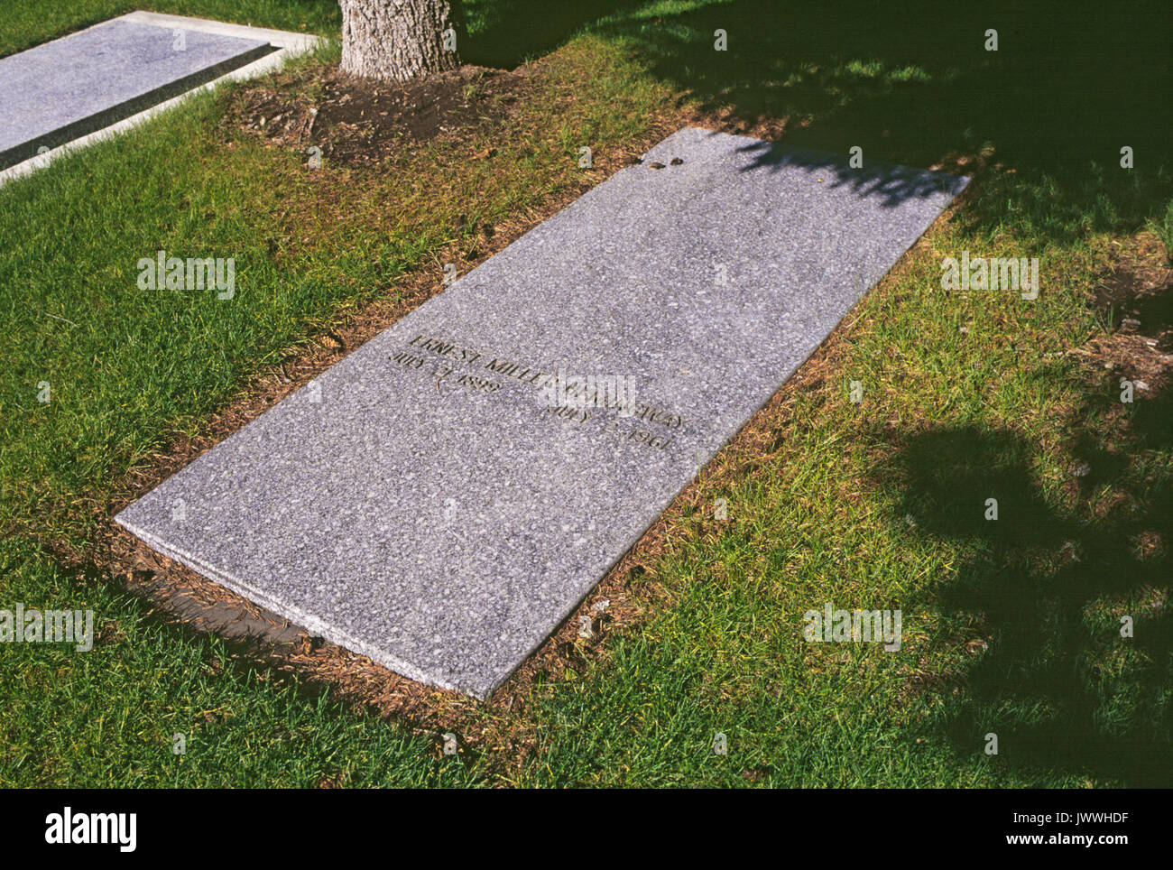 Ernest hemingway grave hires stock photography and images Alamy