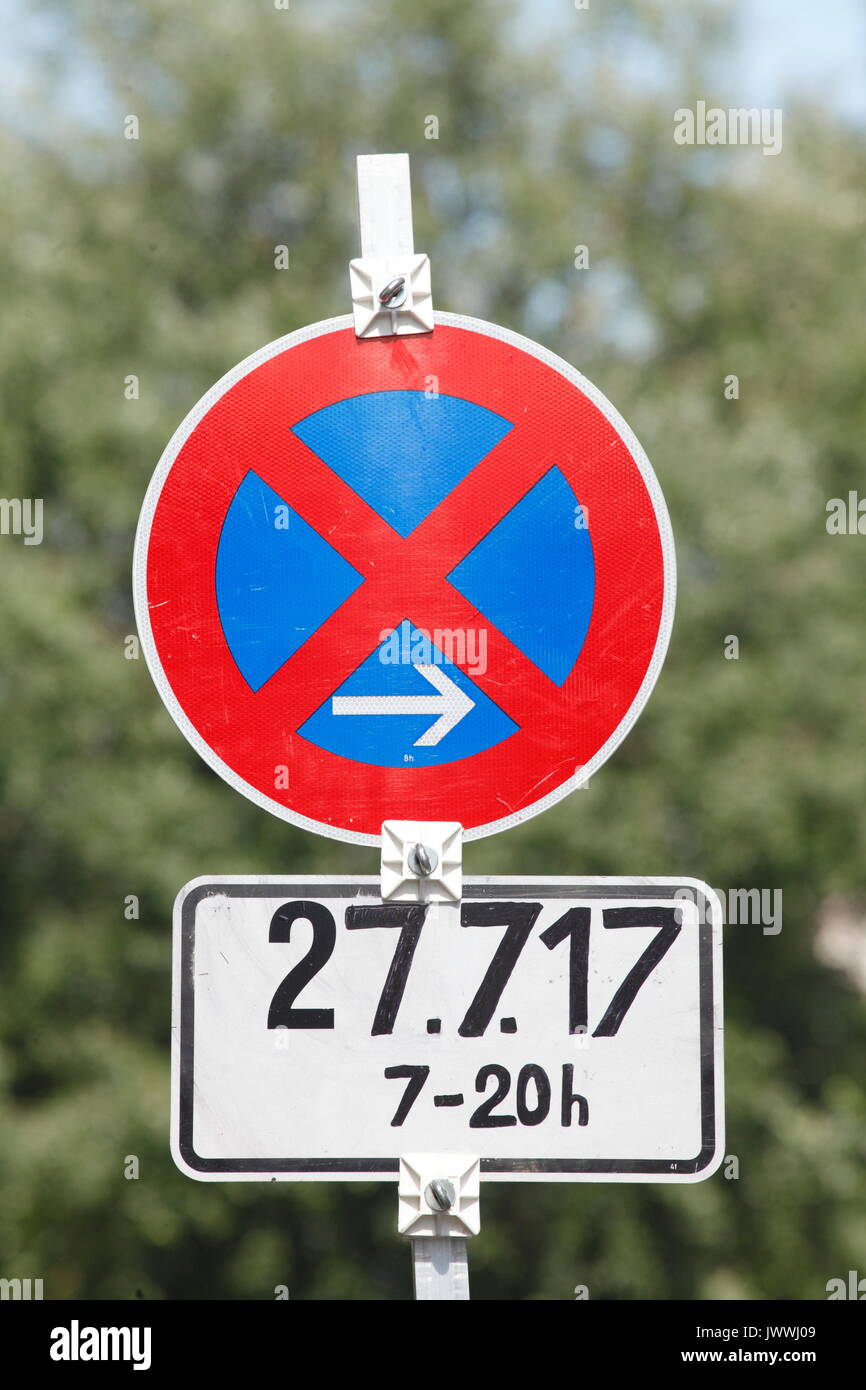 Road Sign No Parking in Germany Stock Photo - Alamy