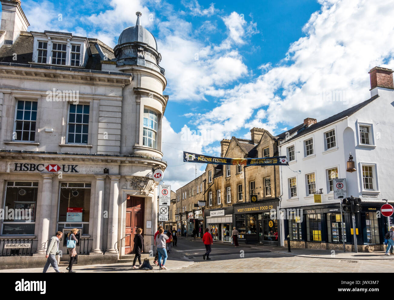 HSBC bank and other shops in the centre of the Cotswolds town of Cirencester, Gloucestershire, England, UK. Stock Photo