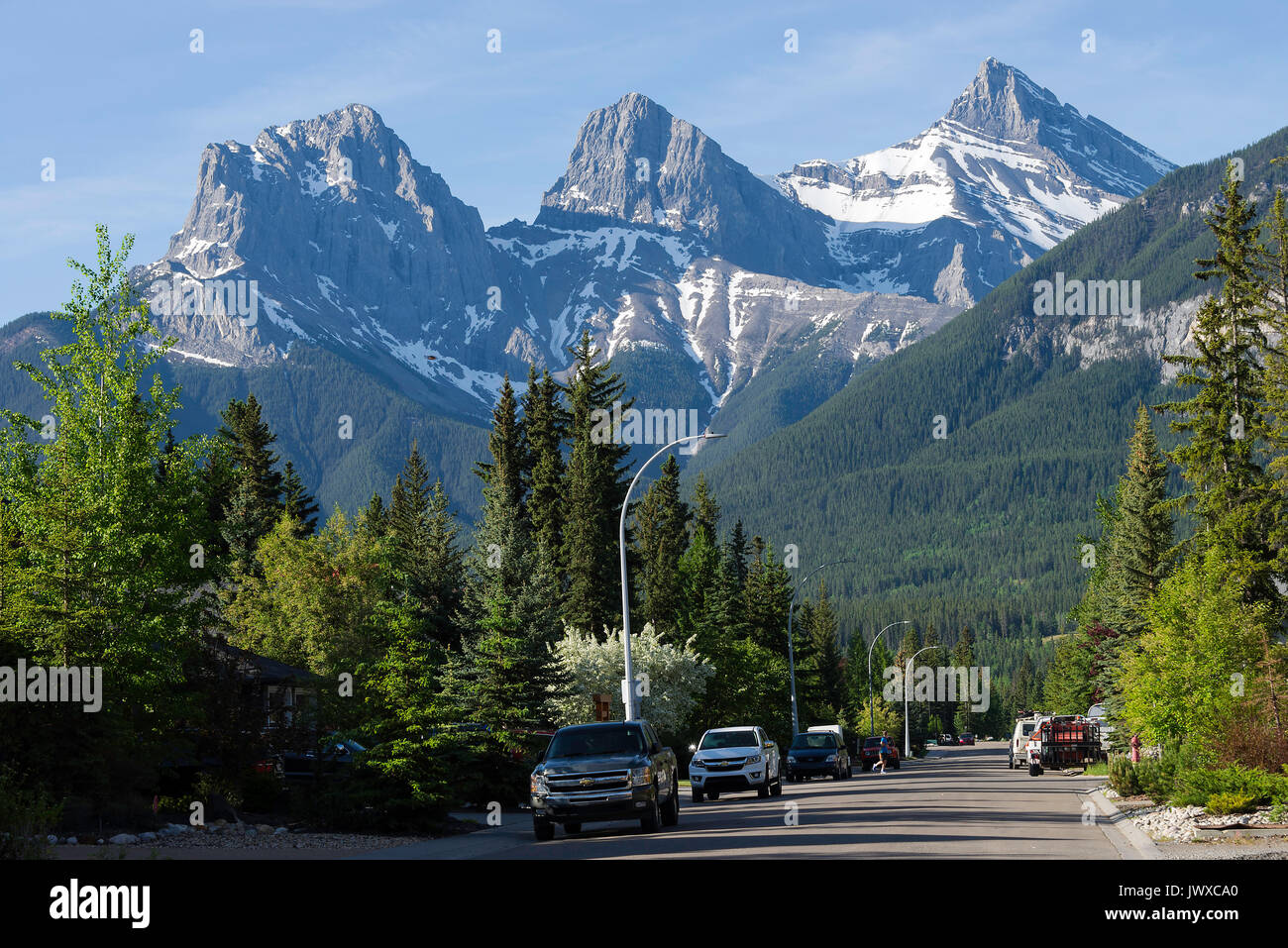 Rocky mountains forest canada hi-res stock photography and images - Alamy