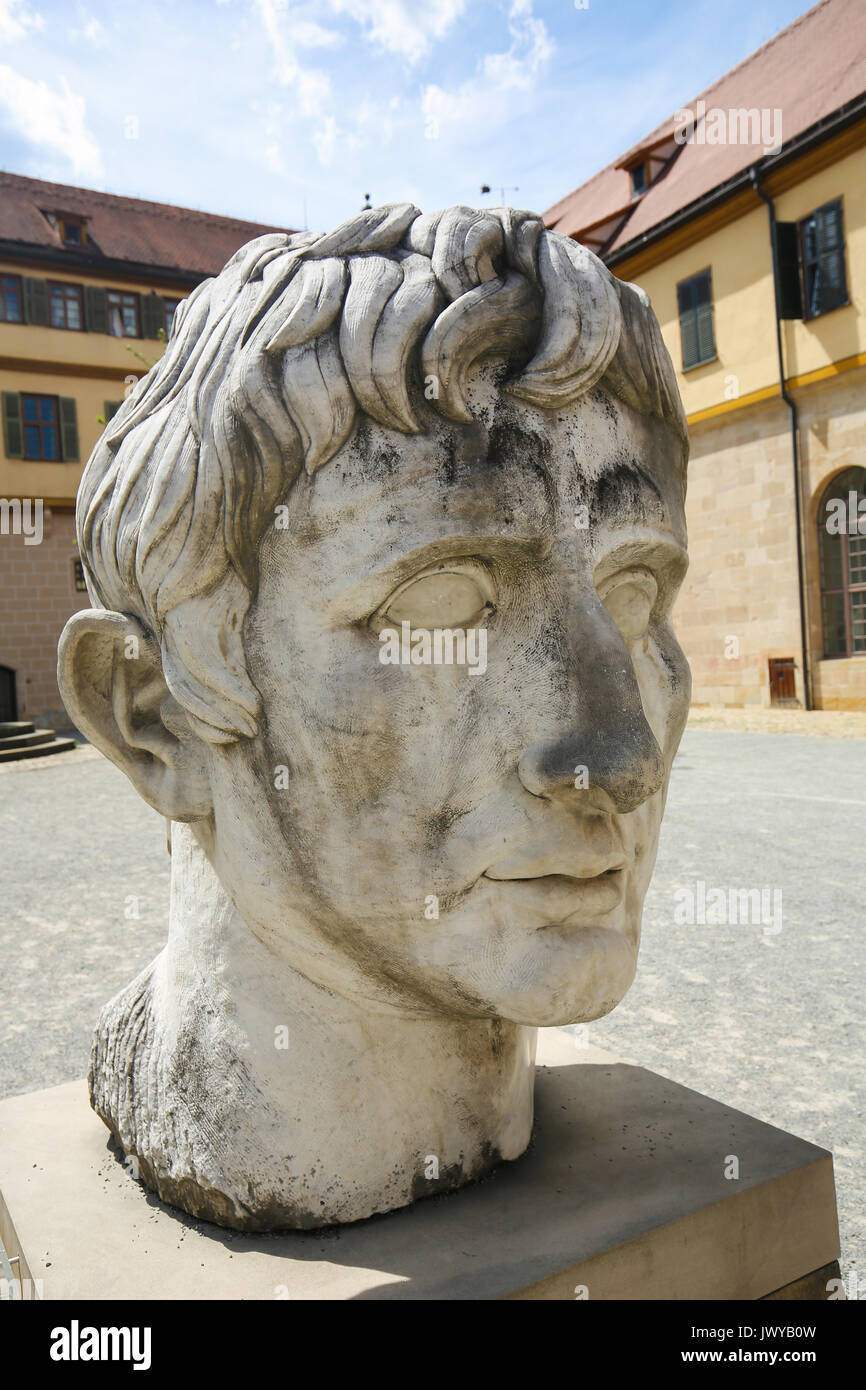 statue of augustus head