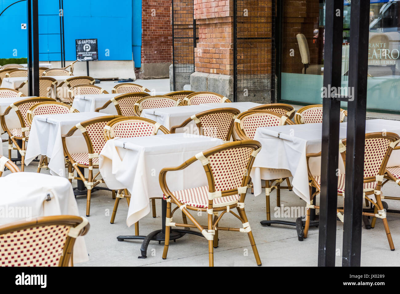 Bistro tables hires stock photography and images Alamy