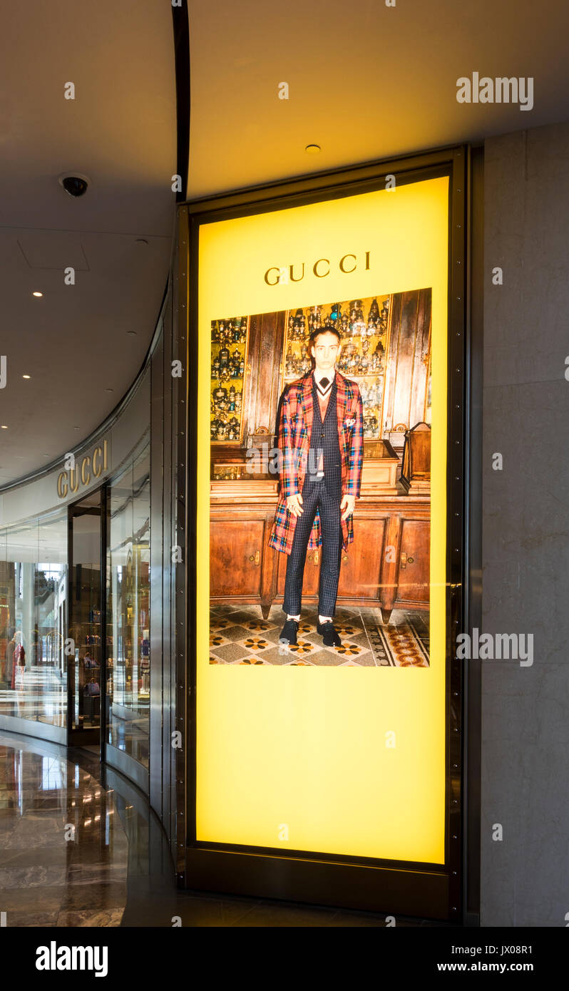 gucci store brookfield place