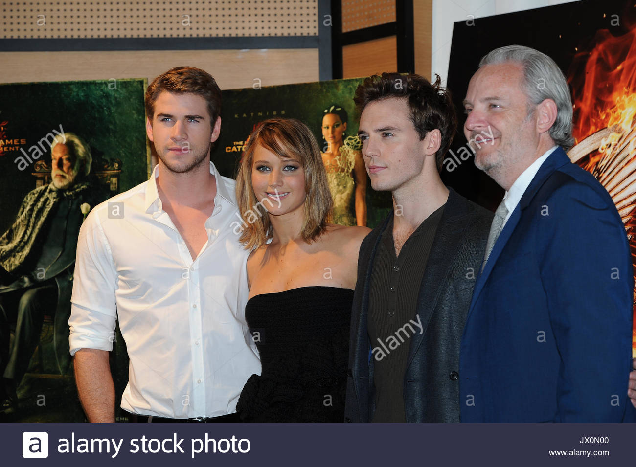 Liam Hemsworthjennifer Lawrencesam Claflin And Jon Kilik The Cast