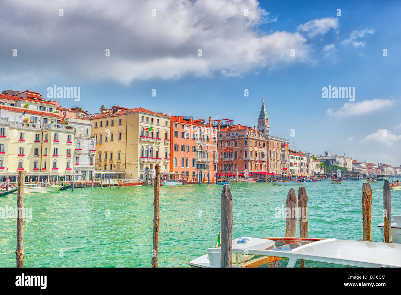 Views of the most beautiful canal of Venice - Grand Canal water streets ...