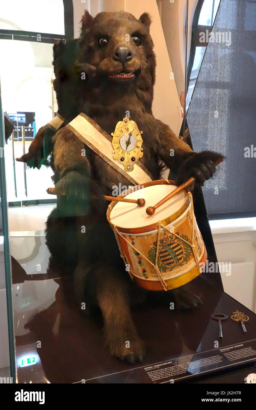 Drumming Bear automaton, probably Saxon, c  1625, a gift from Duke Julius Heinrich of Saxony to Elector Johann Georg I   Mathematisch Physikalischer Salon, Dresden   DSC08081 Stock Photo
