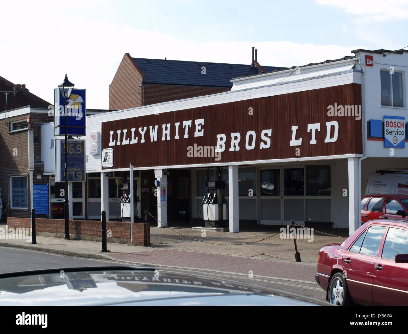 Portsmouth garage hires stock photography and images Alamy