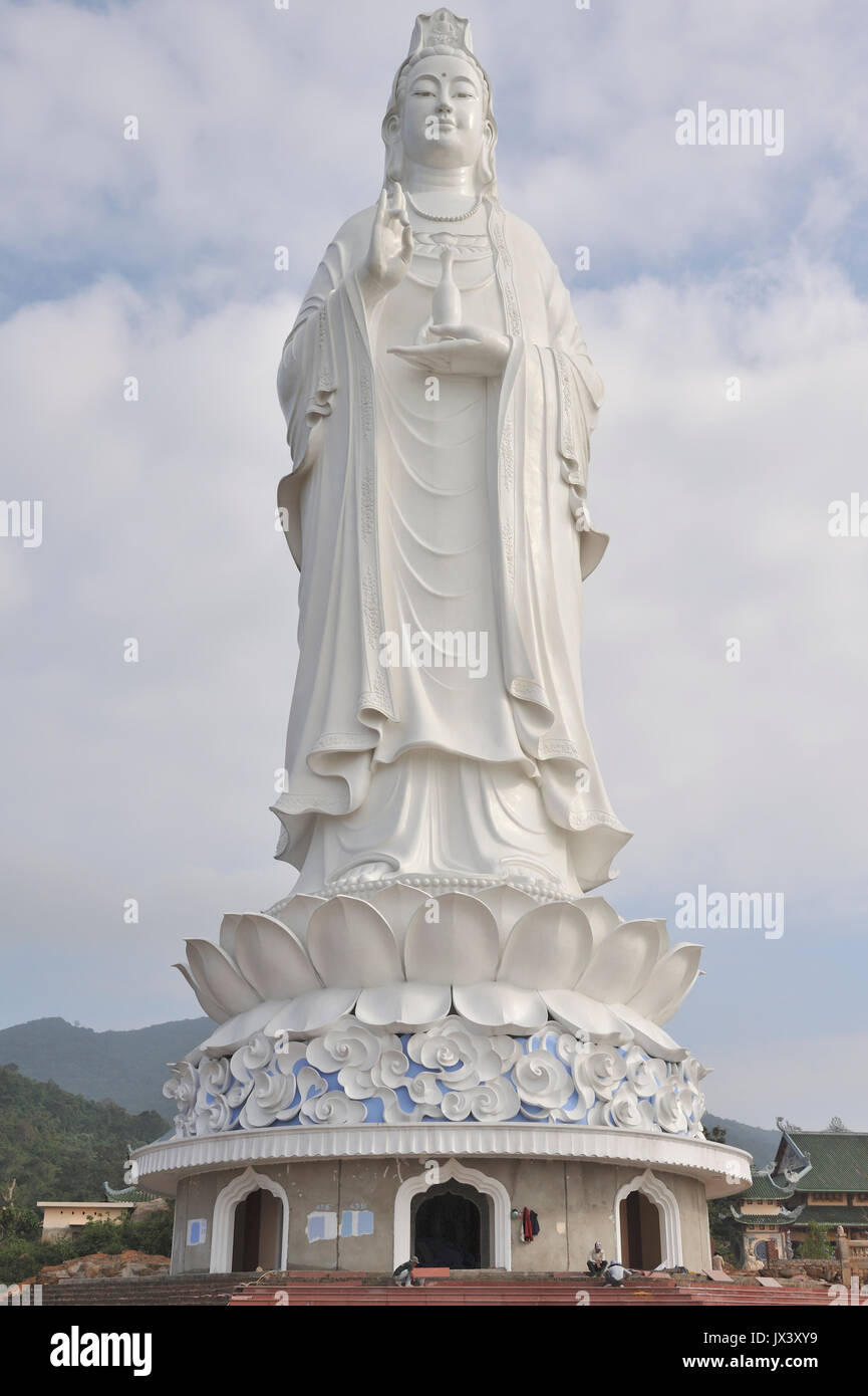 Buddha, Avalokiteshvara boddhisattva statue 67m in height at Linh Ung Pagoda, Chua Linh Ung. Da Nang. VIETNAM Stock Photo
